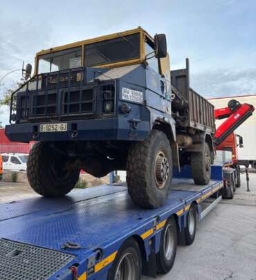 Transporte de Pegaso Egipcio de la compañía FECSA